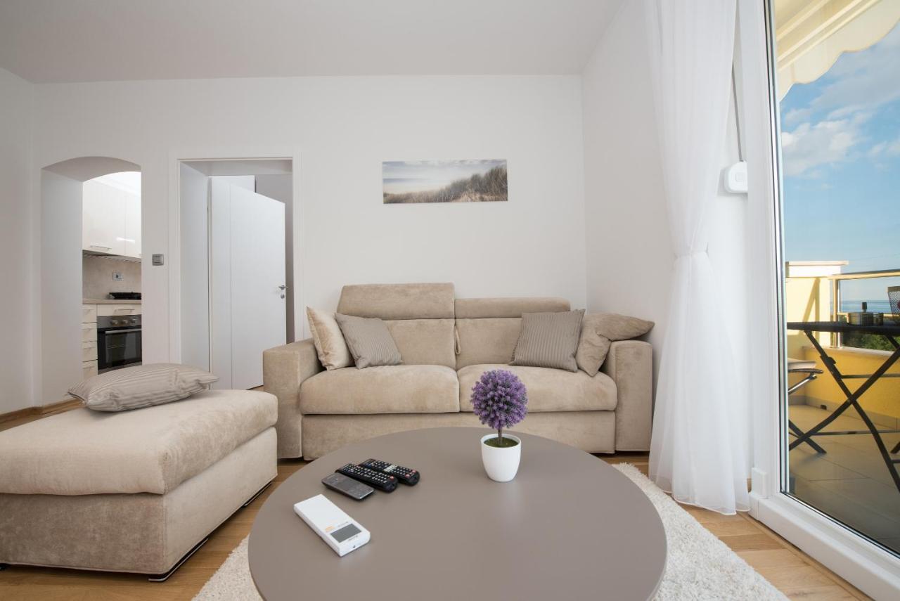 Apartmani Bilic คาสตาฟ ภายนอก รูปภาพ